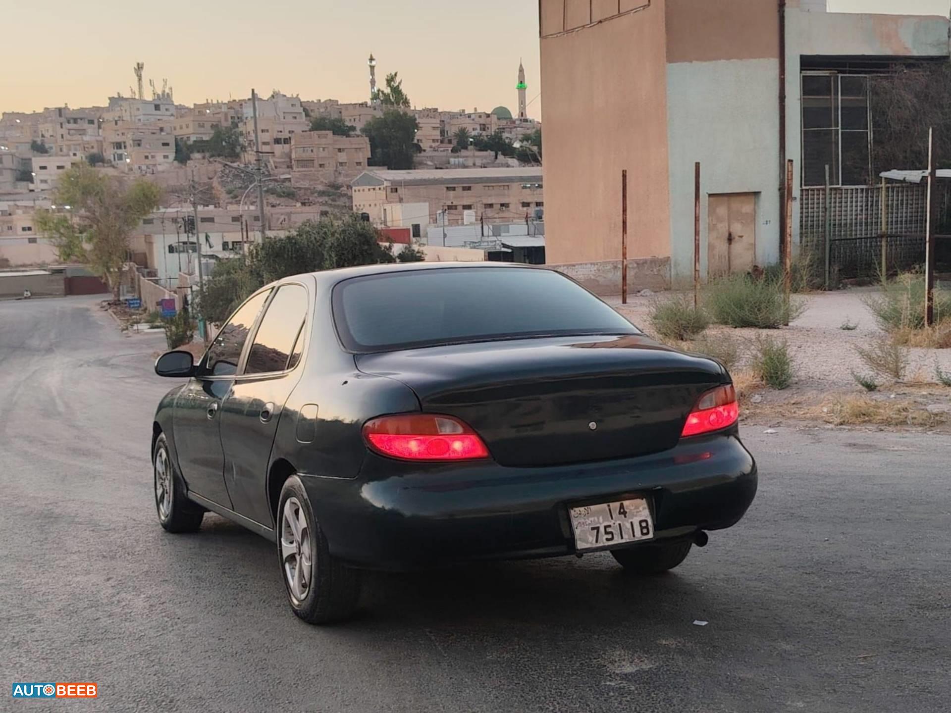 هيونداي افانتي 1995