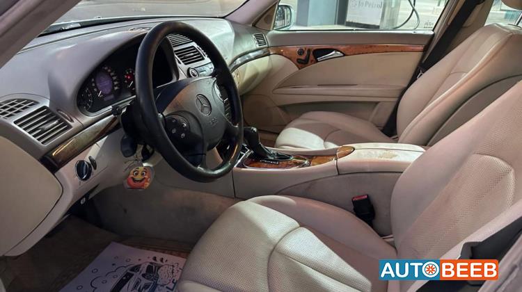 مرسيدس بنز E200 2006