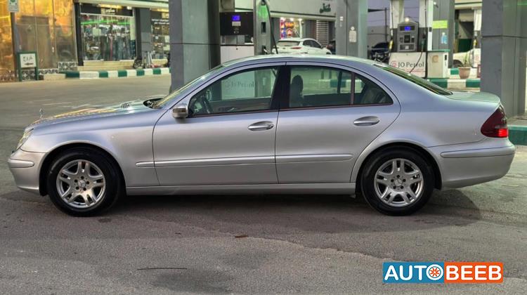 مرسيدس بنز E200 2006