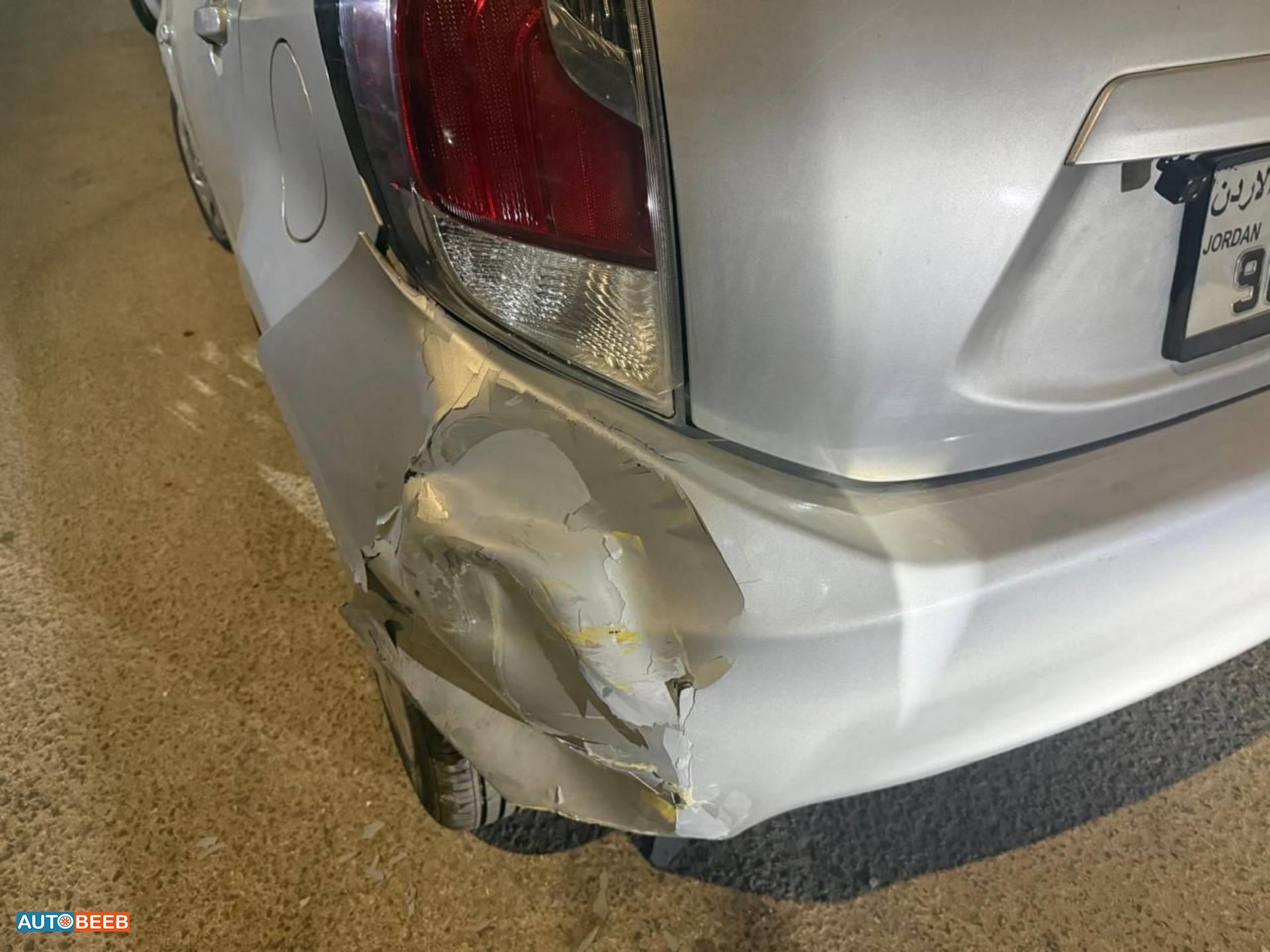 Body  Bumper Toyota Prius C