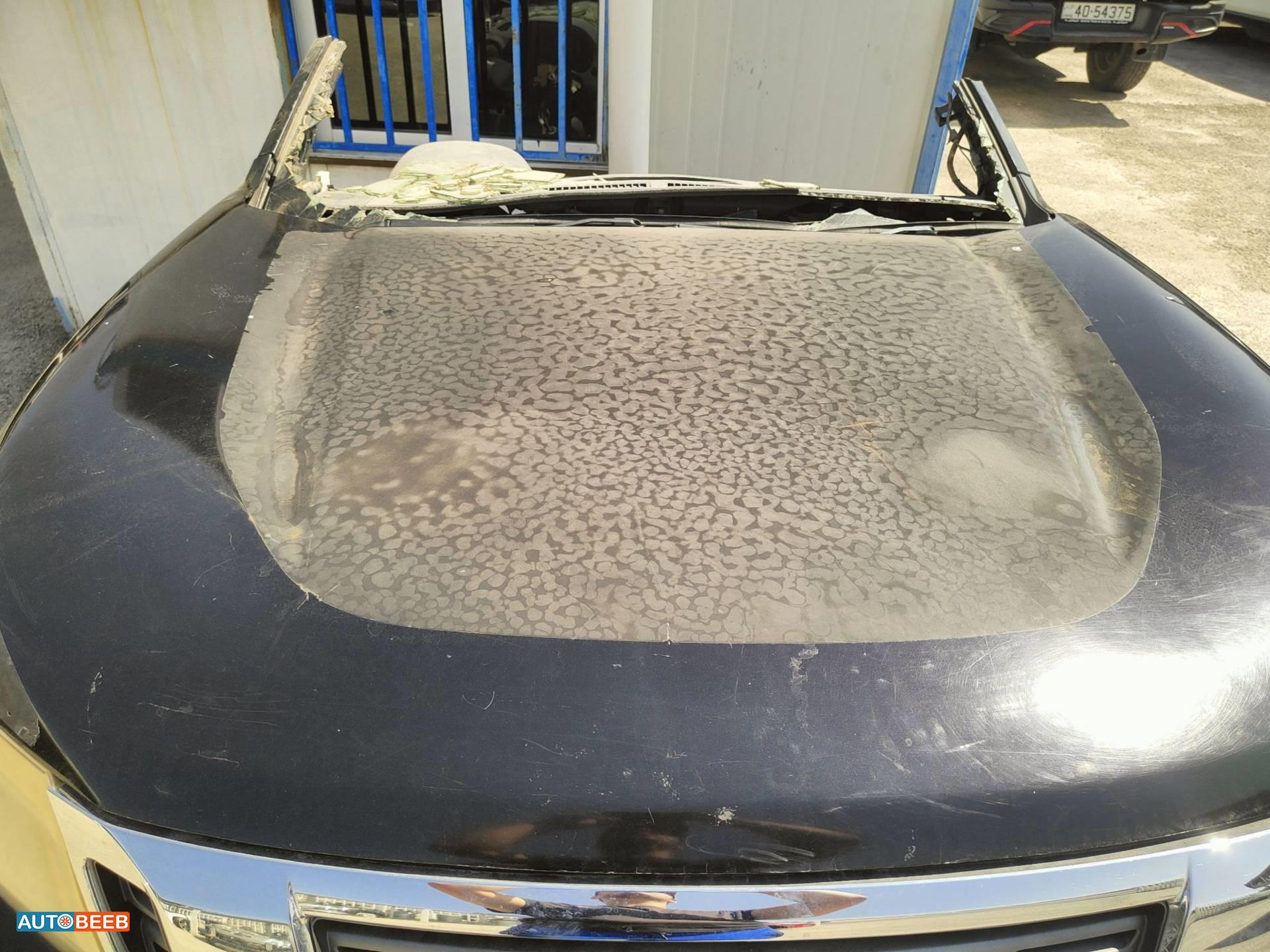 Body  Hood Nissan Navara