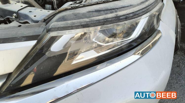 Lights Front light Mitsubishi L200