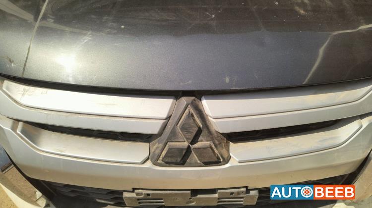 Body  Grilles Mitsubishi L200