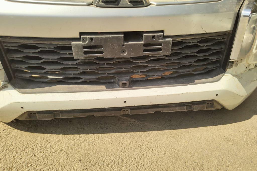 Body  Grilles Mitsubishi L200