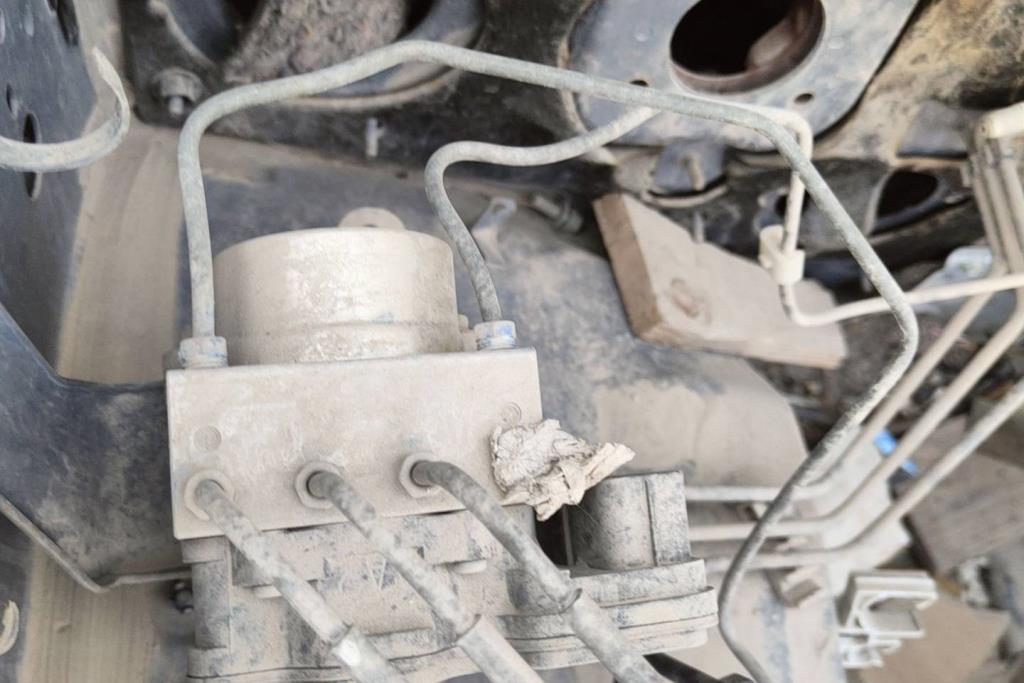  Mechanics  Mitsubishi L200