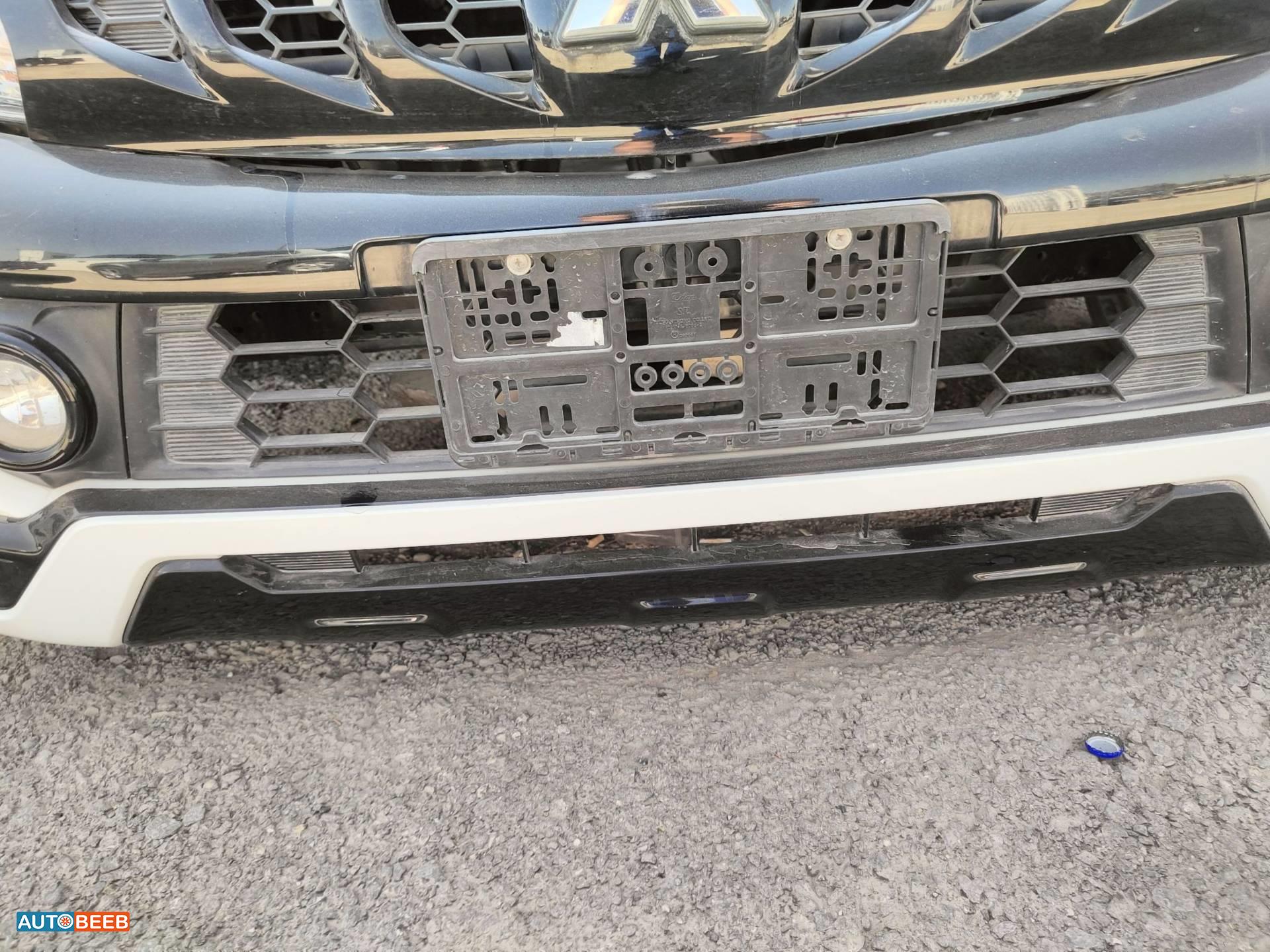 Body  Grilles Mitsubishi L200