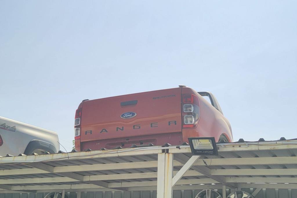 Body  Trunk Ford Ranger