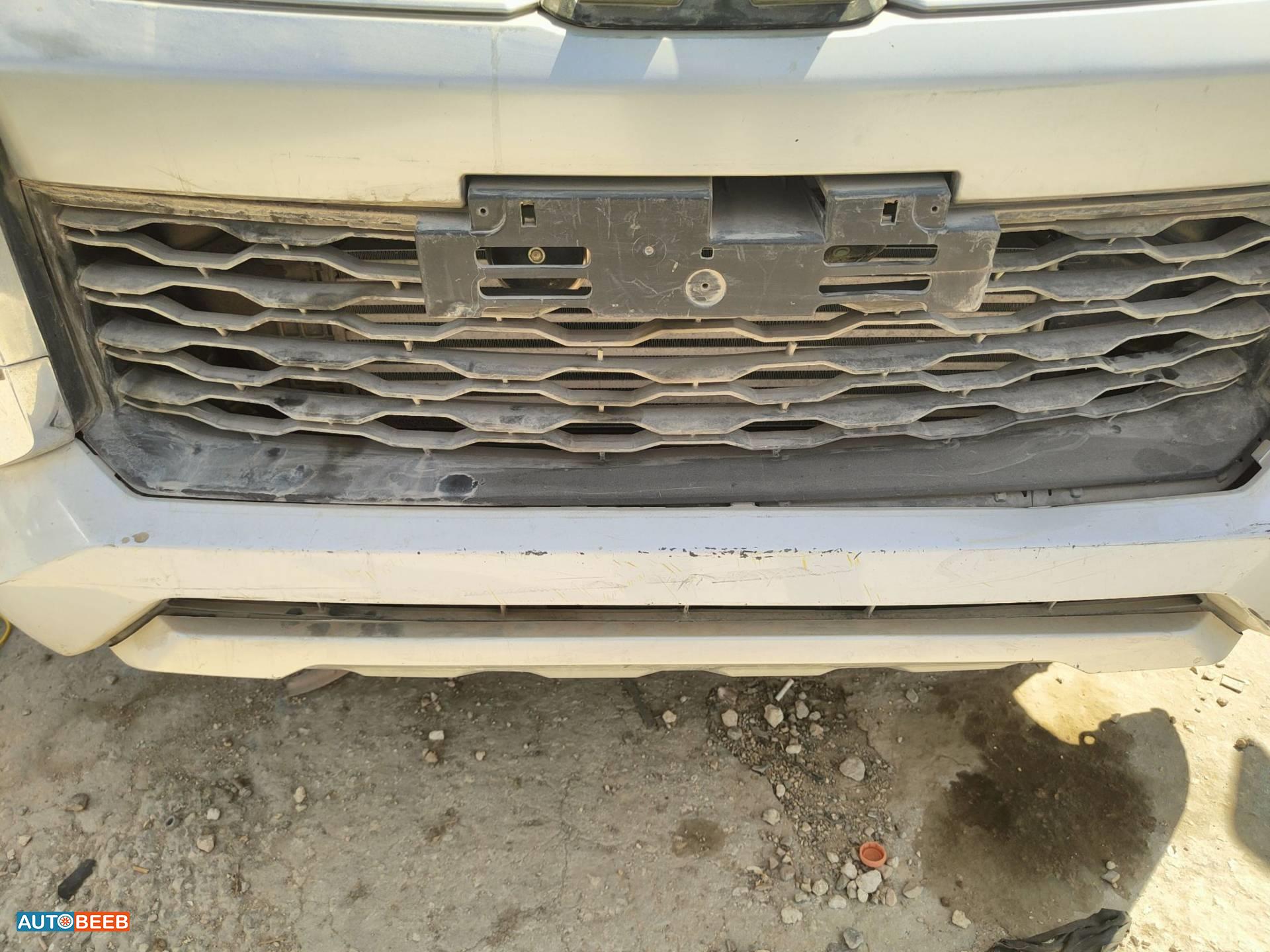 Body  Grilles Mitsubishi L200