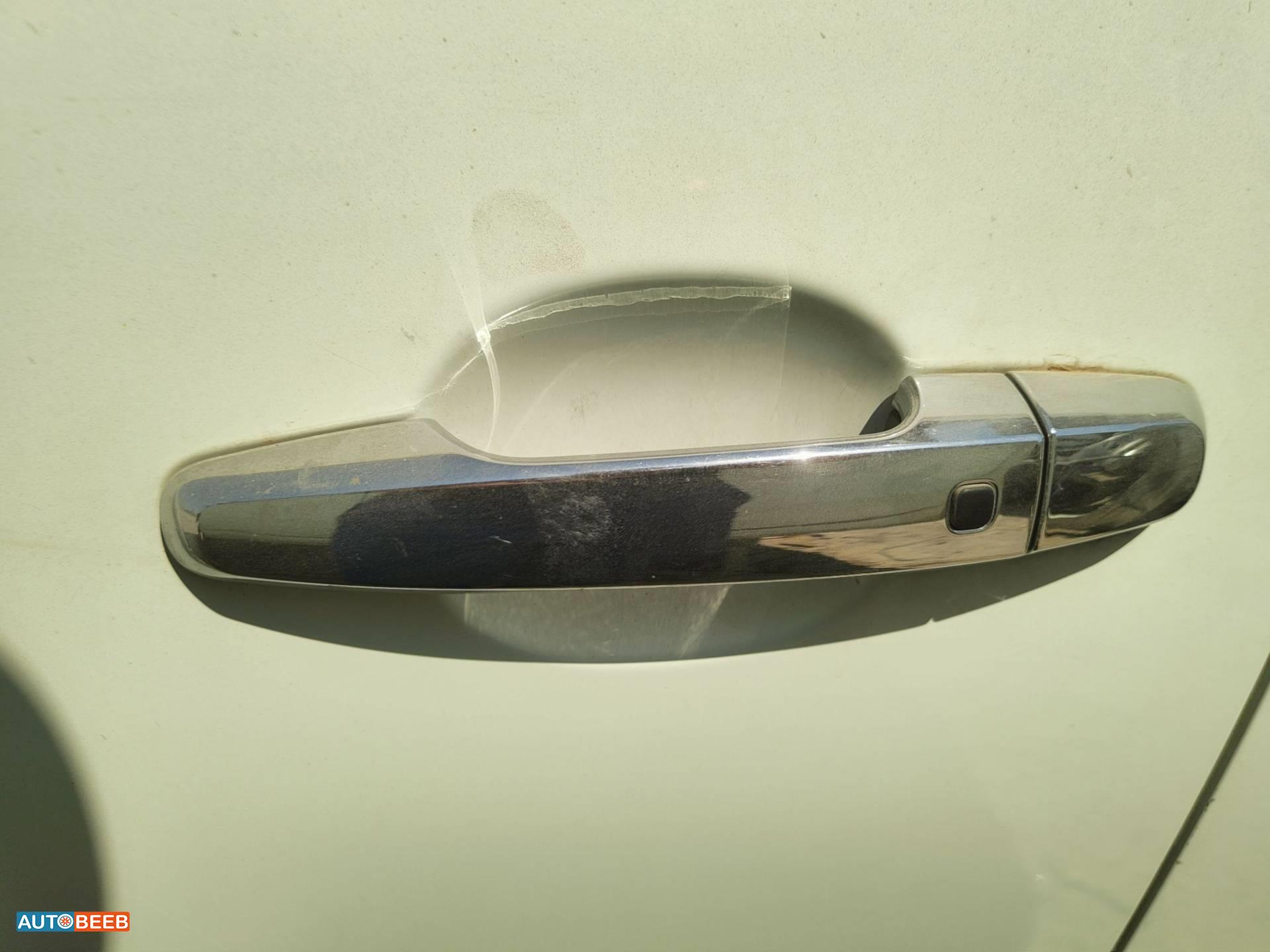 Body  Door Handle  Mitsubishi L200