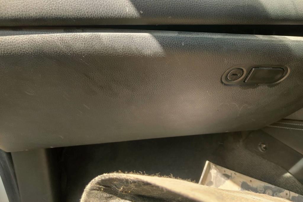 Cabin  Dashboard Mitsubishi L200