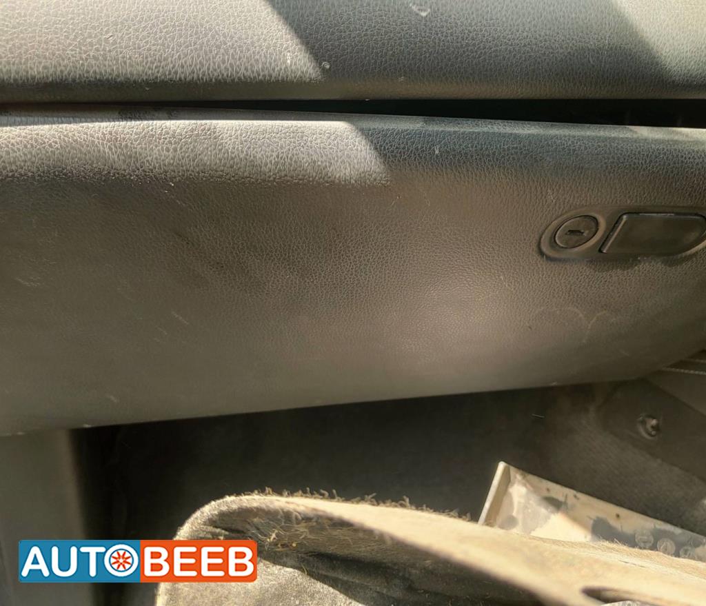 Cabin  Dashboard Mitsubishi L200