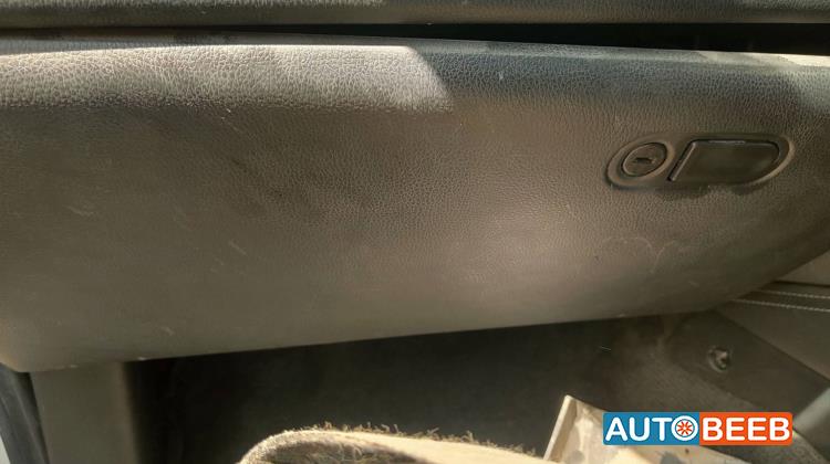 Cabin  Dashboard Mitsubishi L200