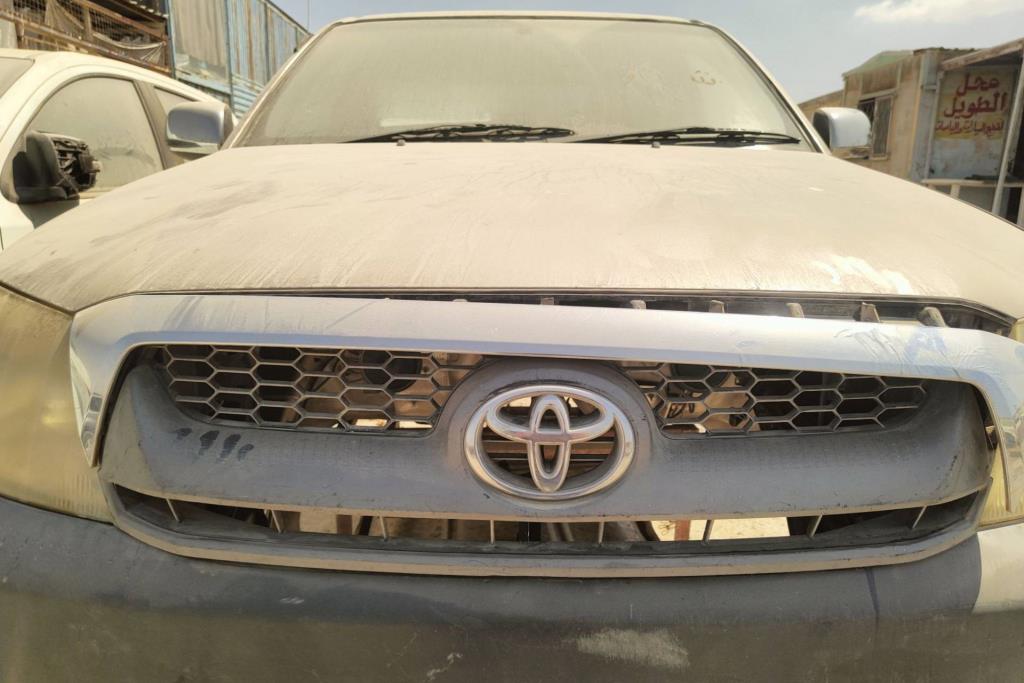 Body  Grilles Toyota Hilux