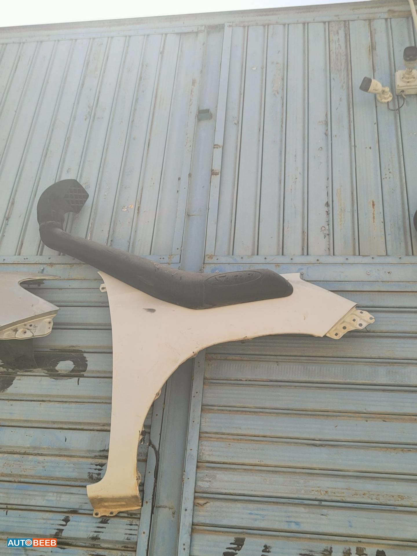 Body  Fenders  Toyota Hilux