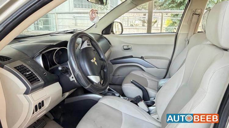 Mitsubishi Outlander 2008