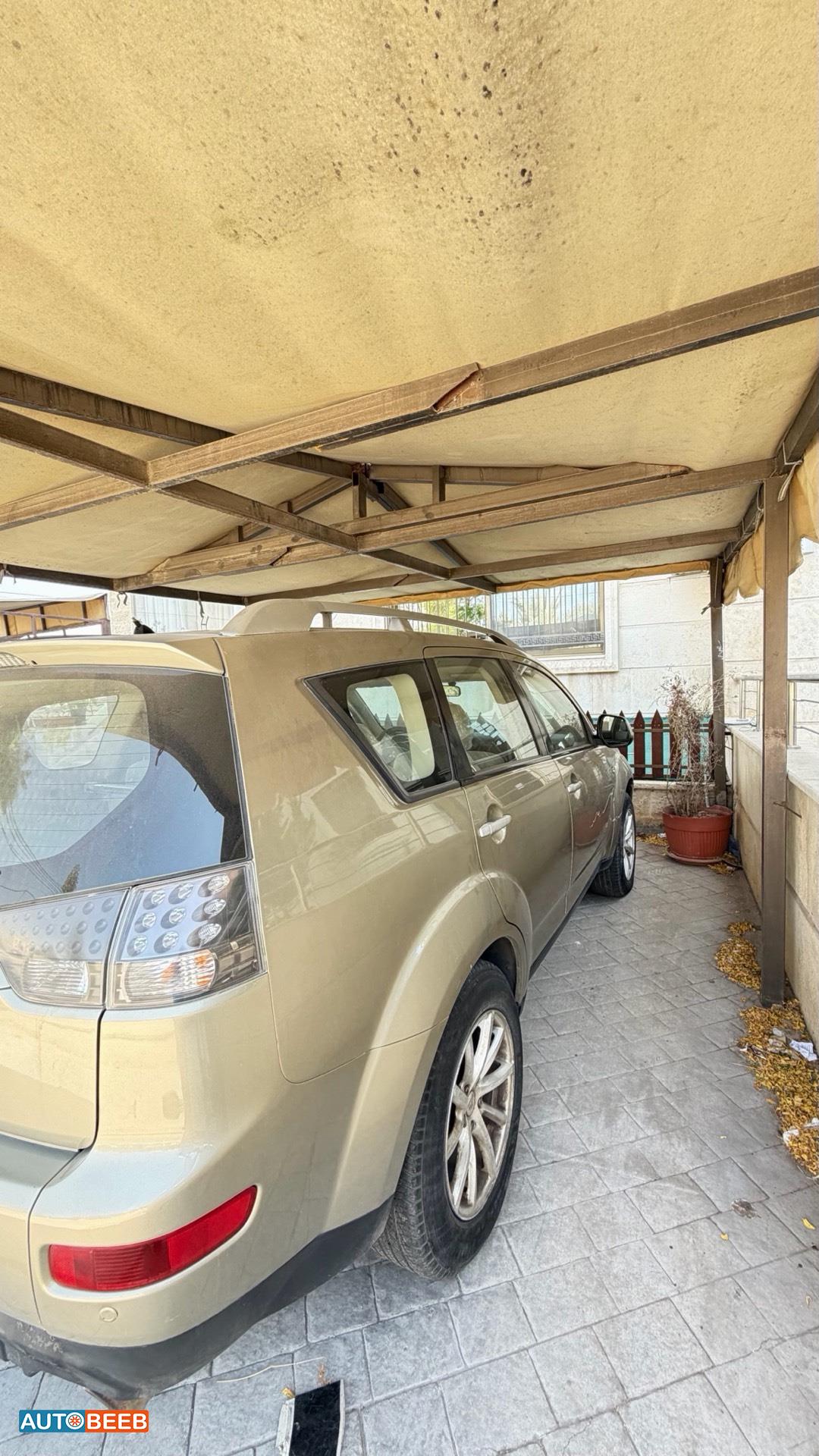 Mitsubishi Outlander 2008
