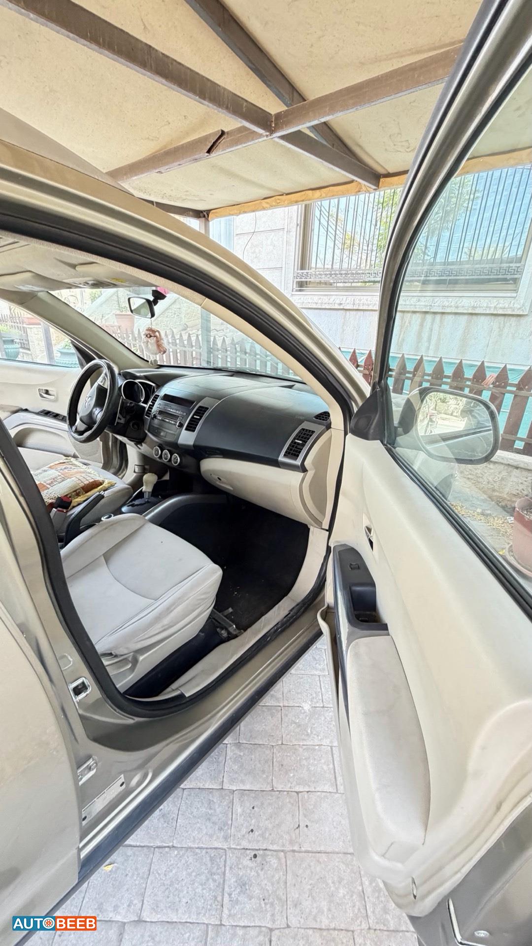 Mitsubishi Outlander 2008