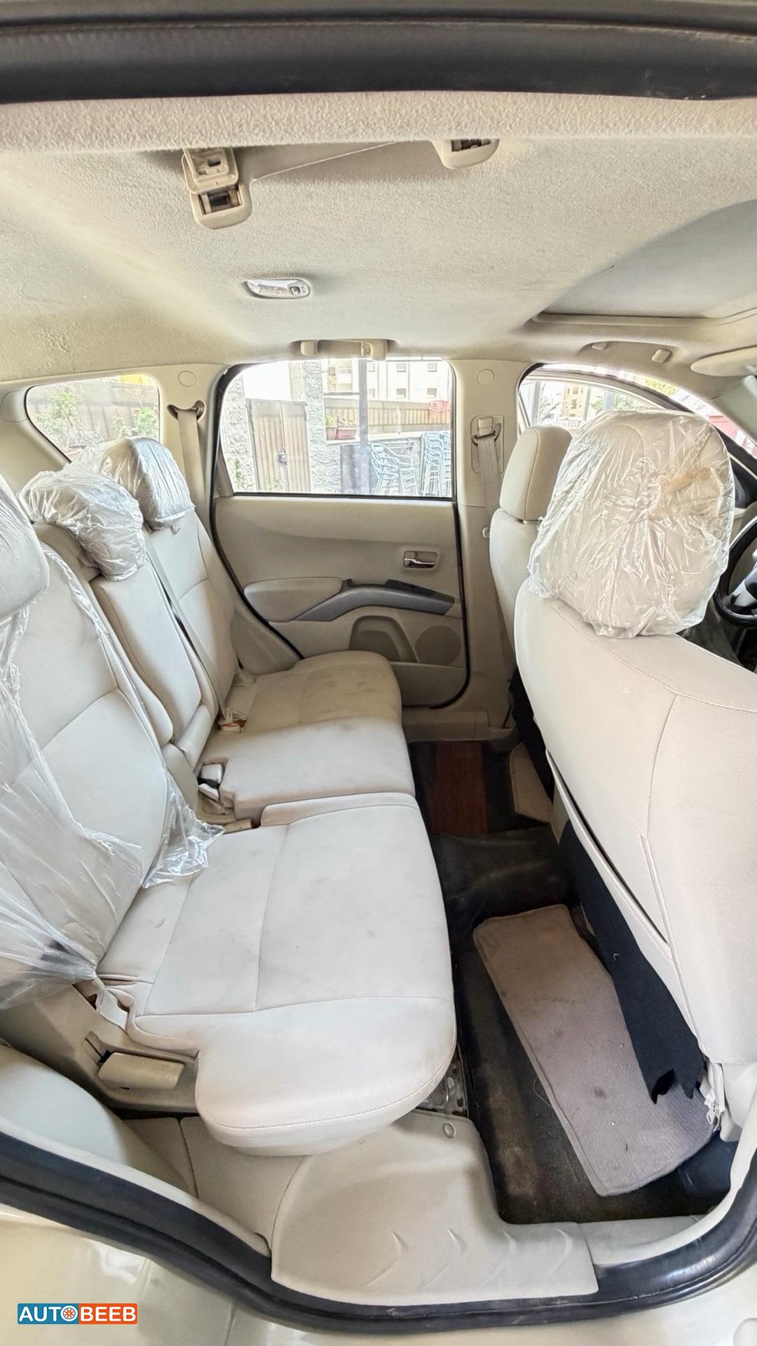 Mitsubishi Outlander 2008