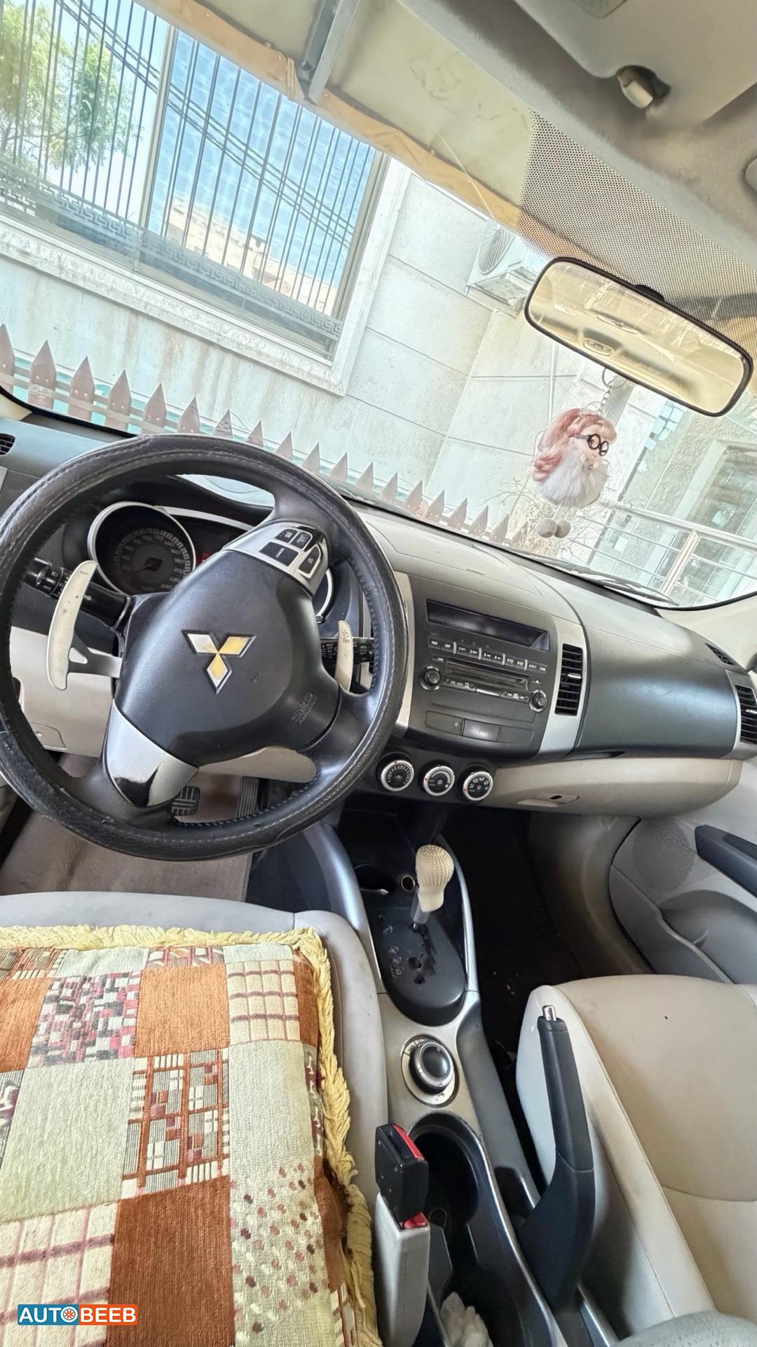 Mitsubishi Outlander 2008
