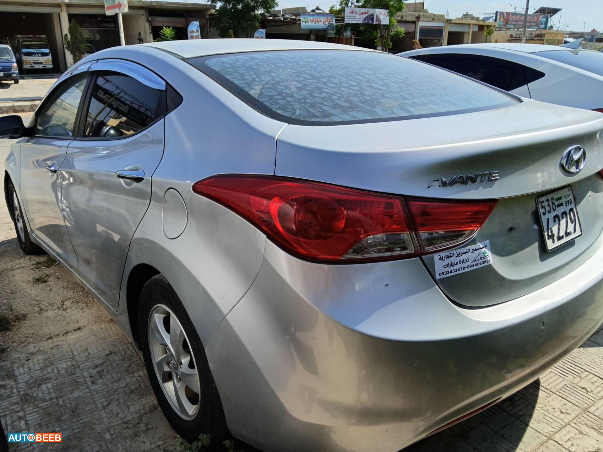 Hyundai Avante 2011