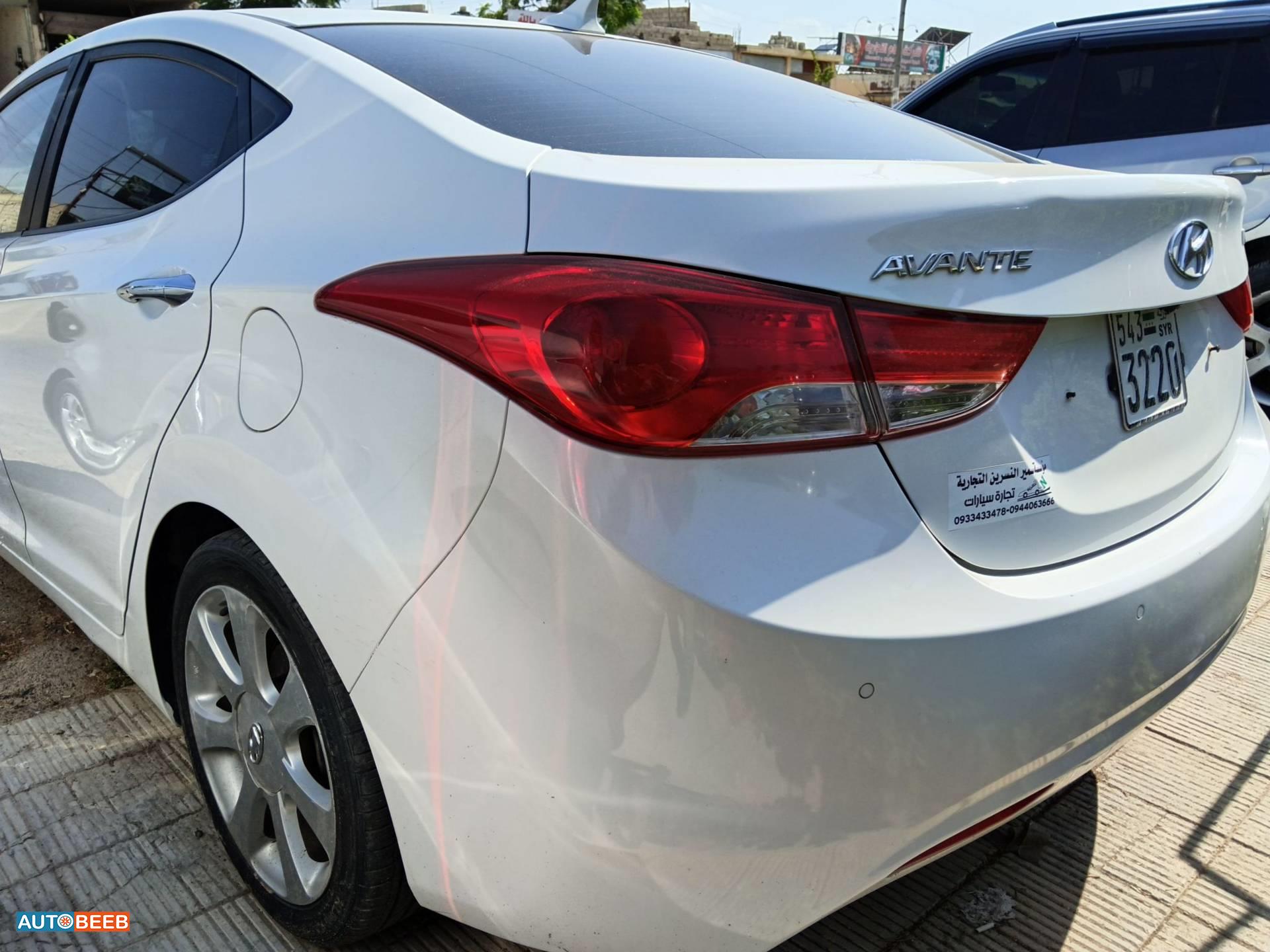 Hyundai Avante 2011