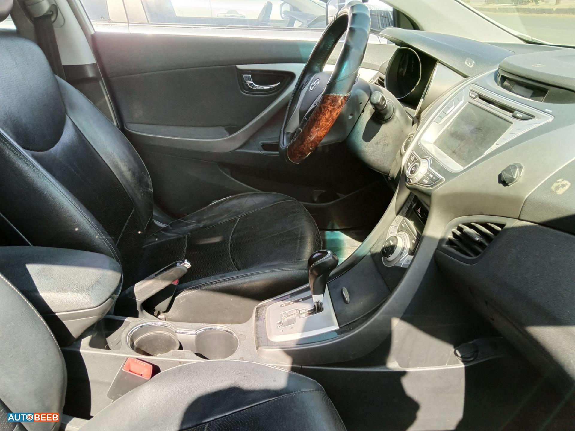 Hyundai Avante 2011