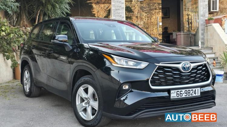 Toyota Highlander 2021