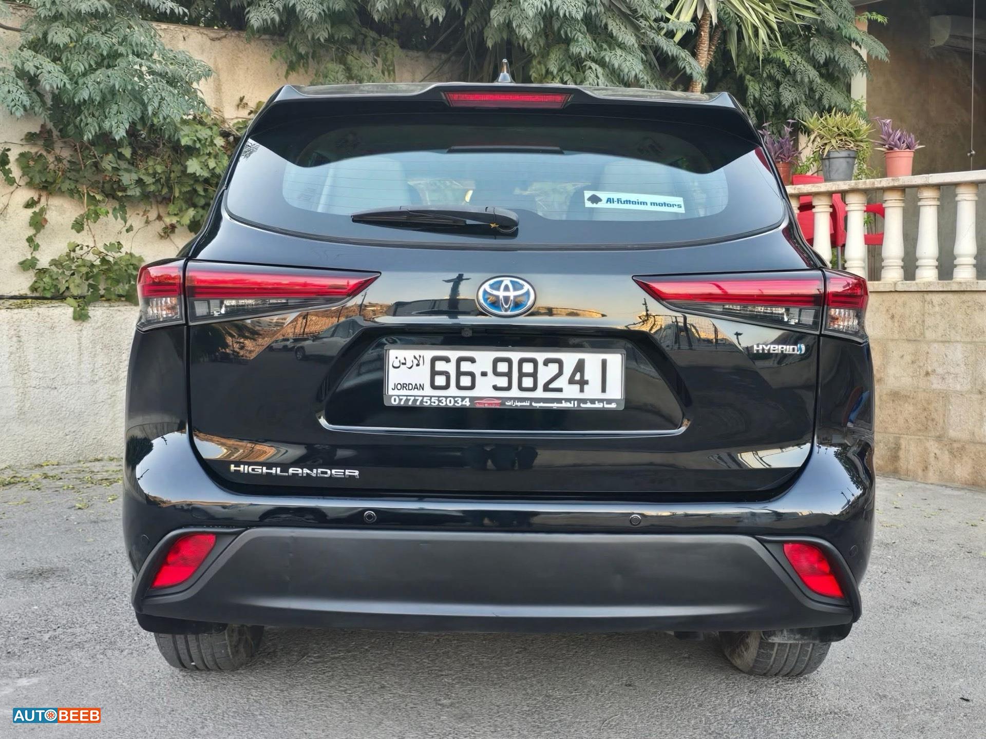 Toyota Highlander 2021