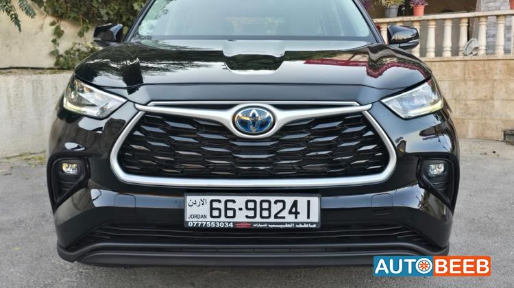 Toyota Highlander 2021