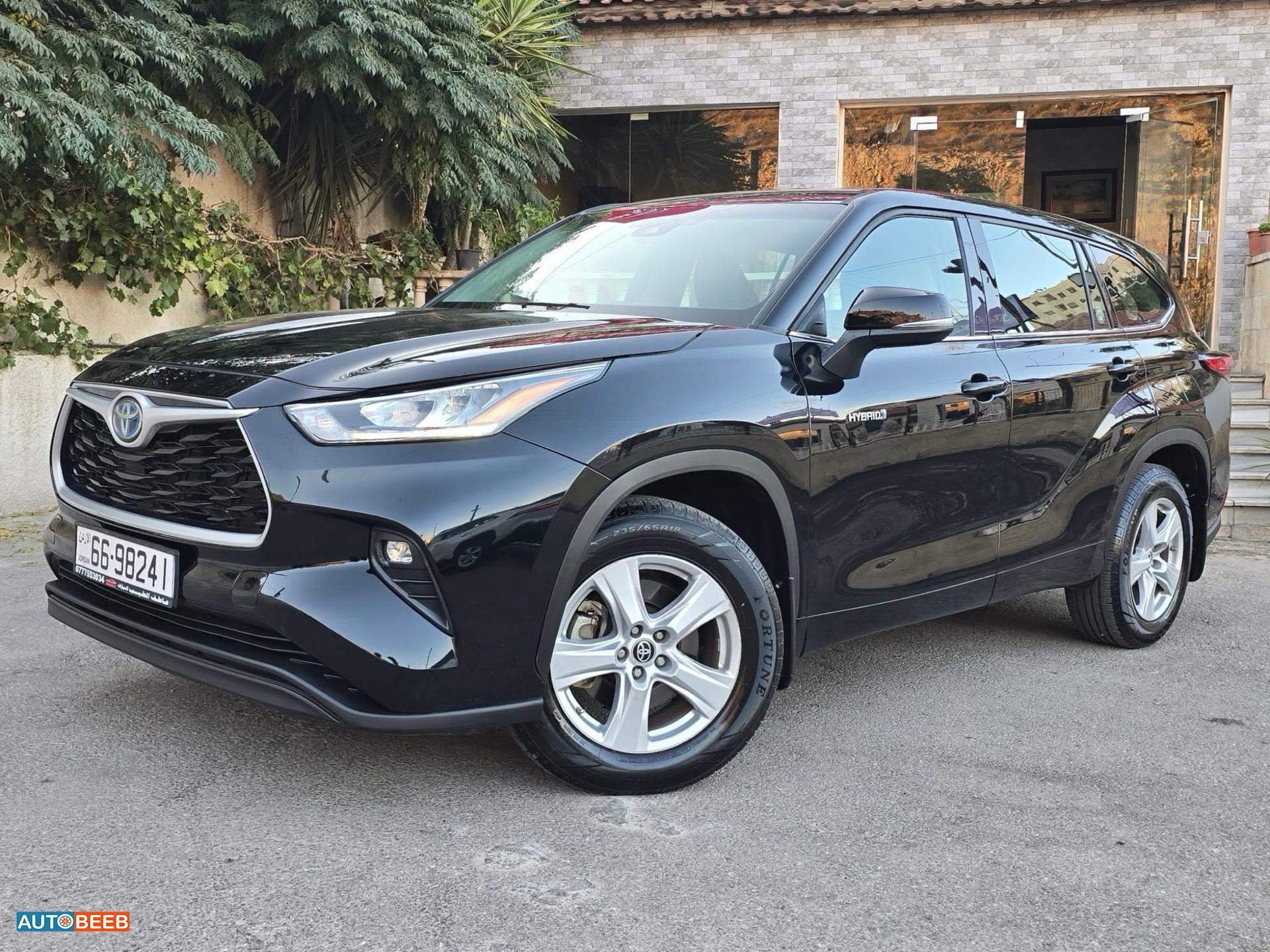 Toyota Highlander 2021