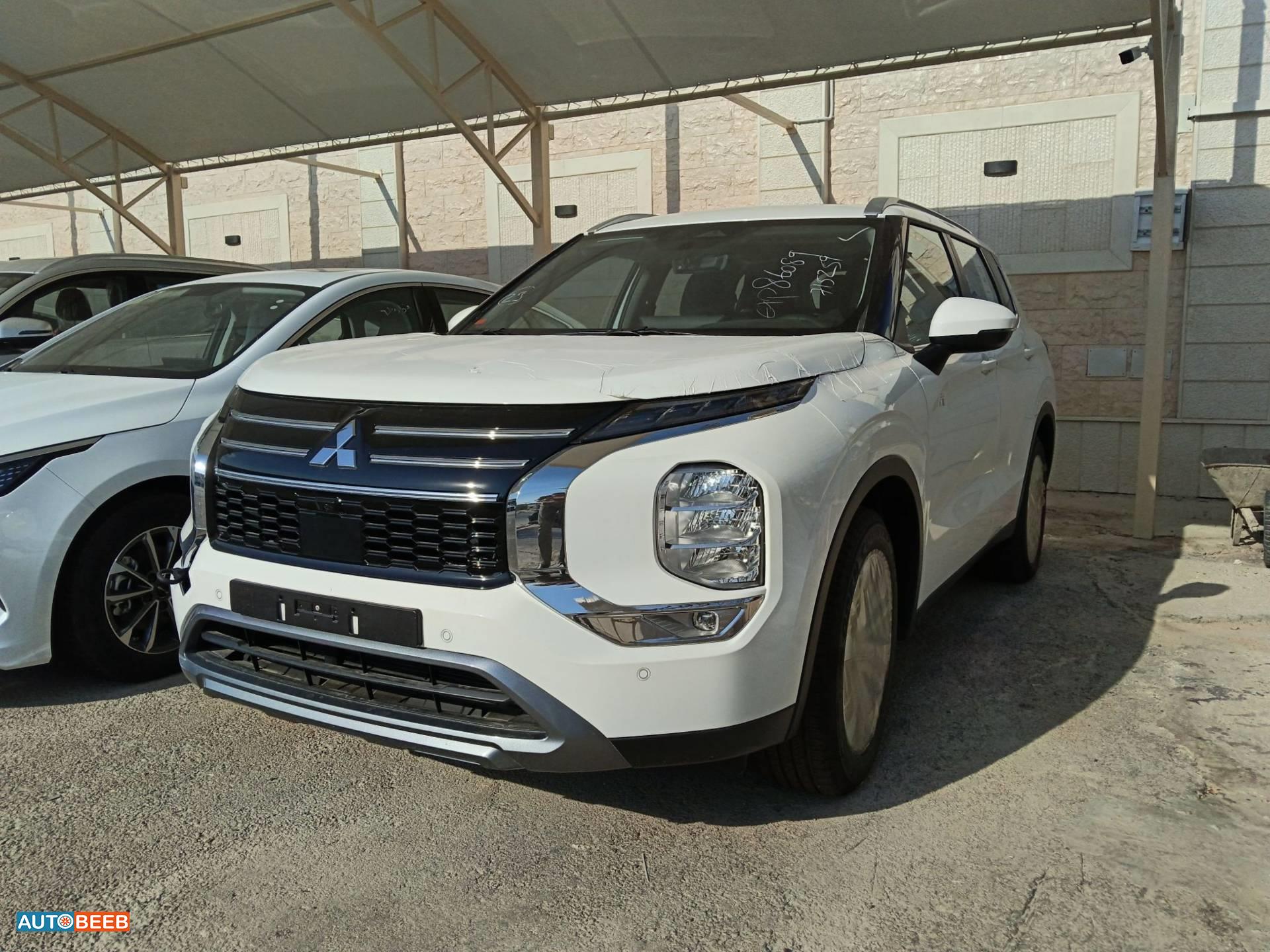 Mitsubishi Outlander 2025