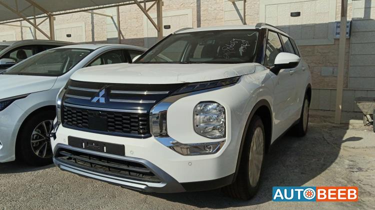 Mitsubishi Outlander 2025