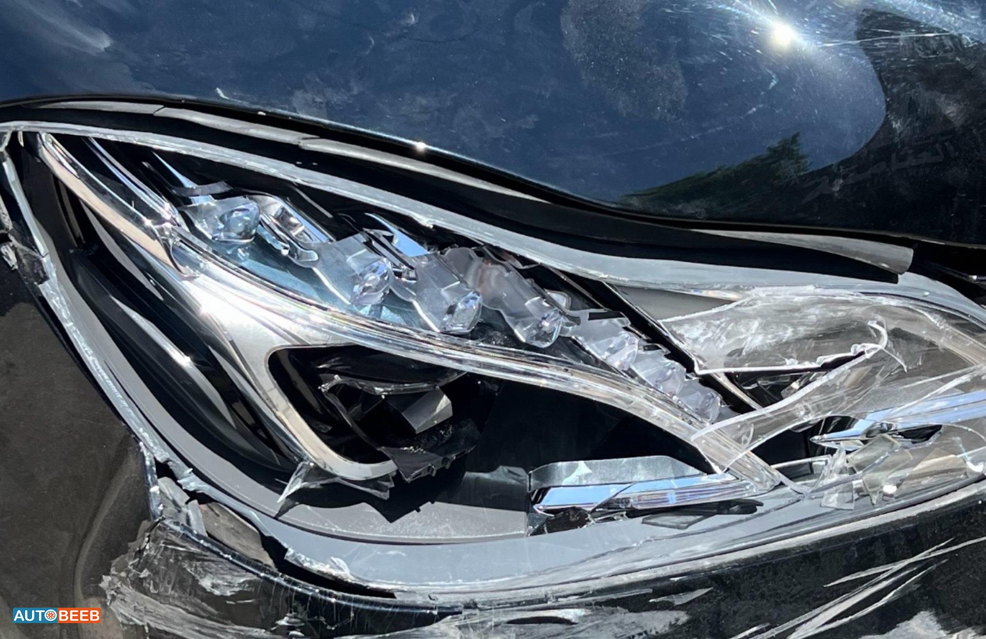 Lights Front light Mercedes Benz 200