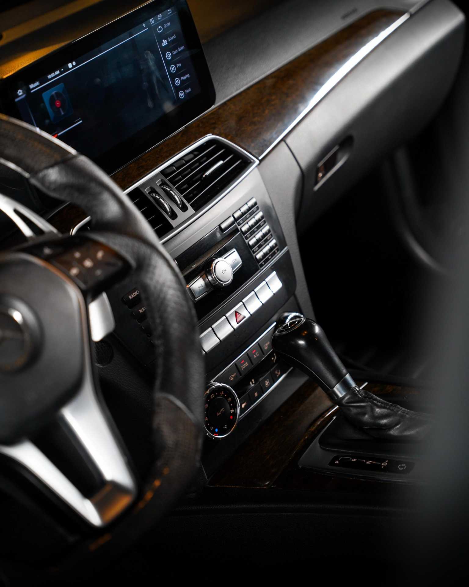 Mercedes Benz C180 2012