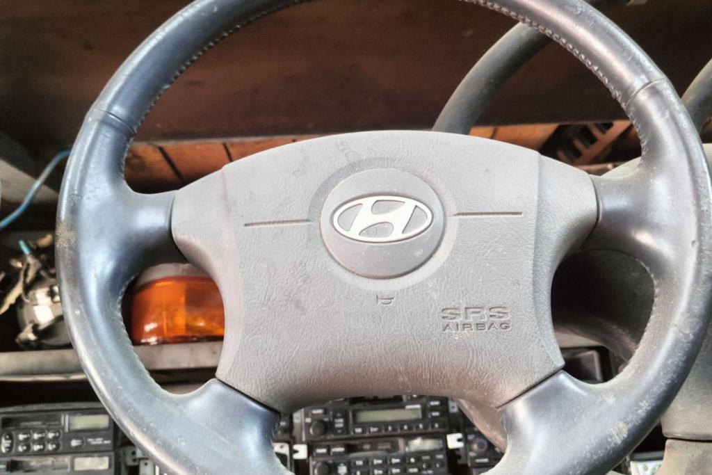 Cabin  Steering Wheel Hyundai Avante