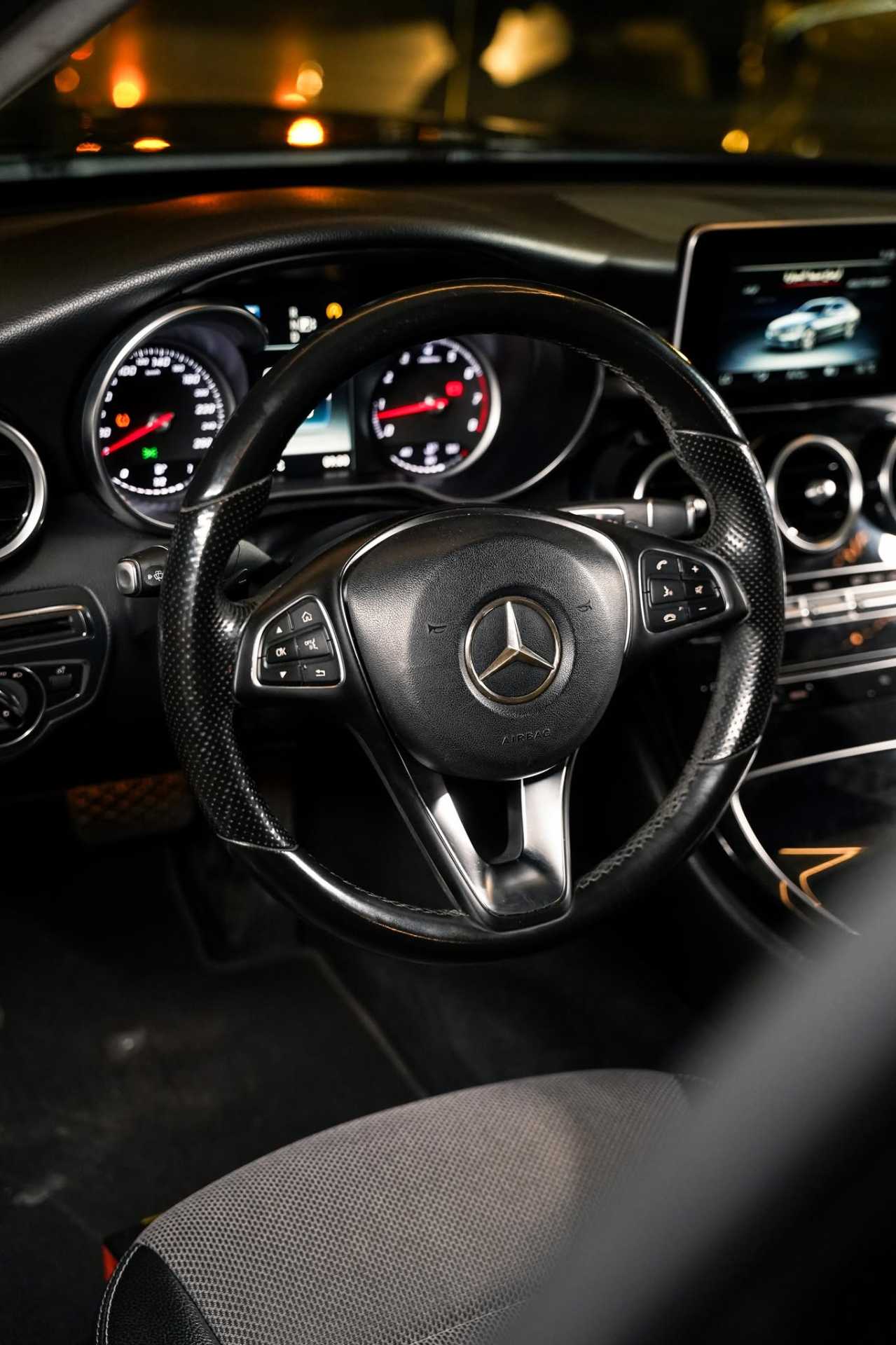Mercedes Benz C180 2015