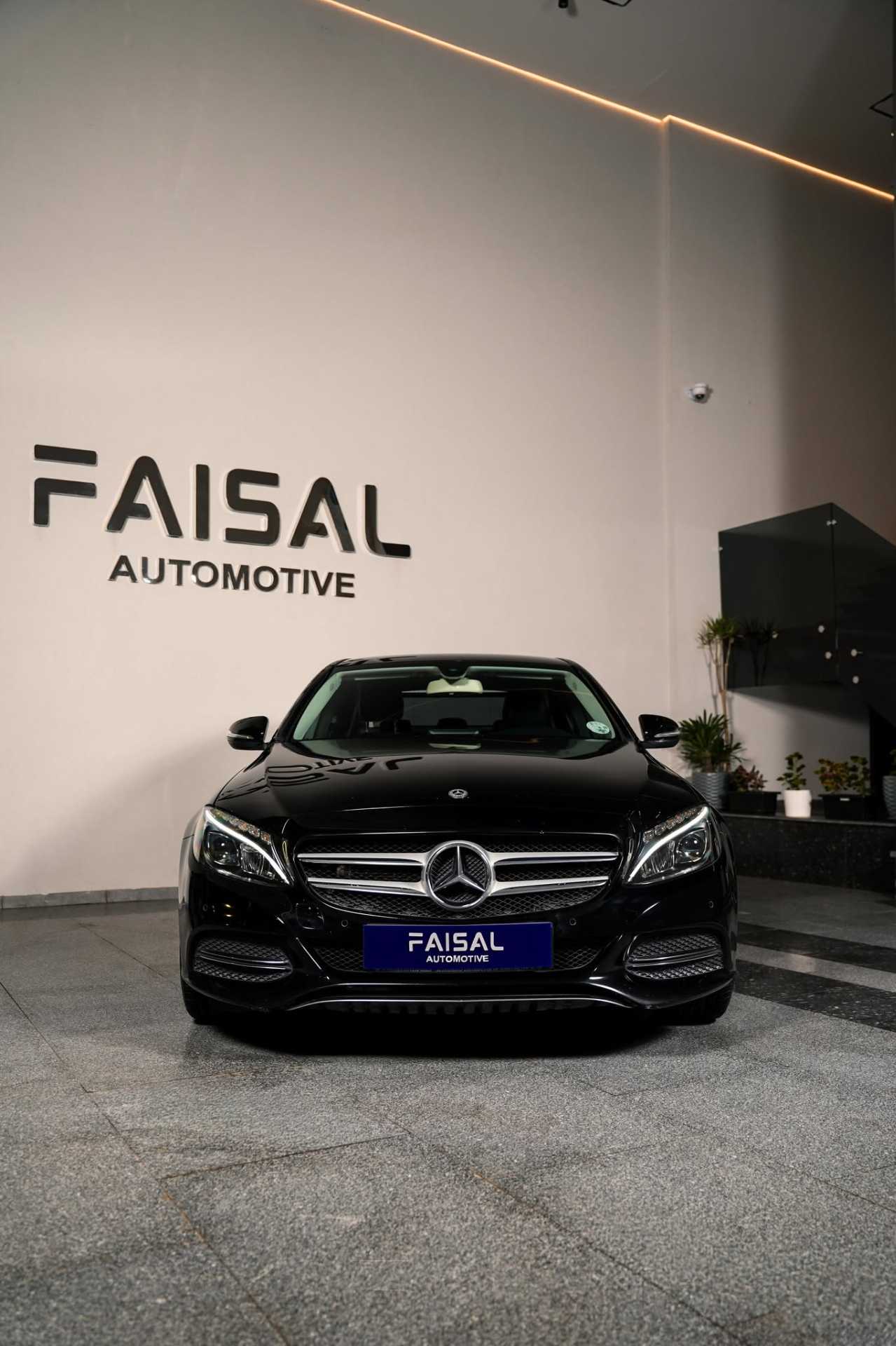 Mercedes Benz C180 2015