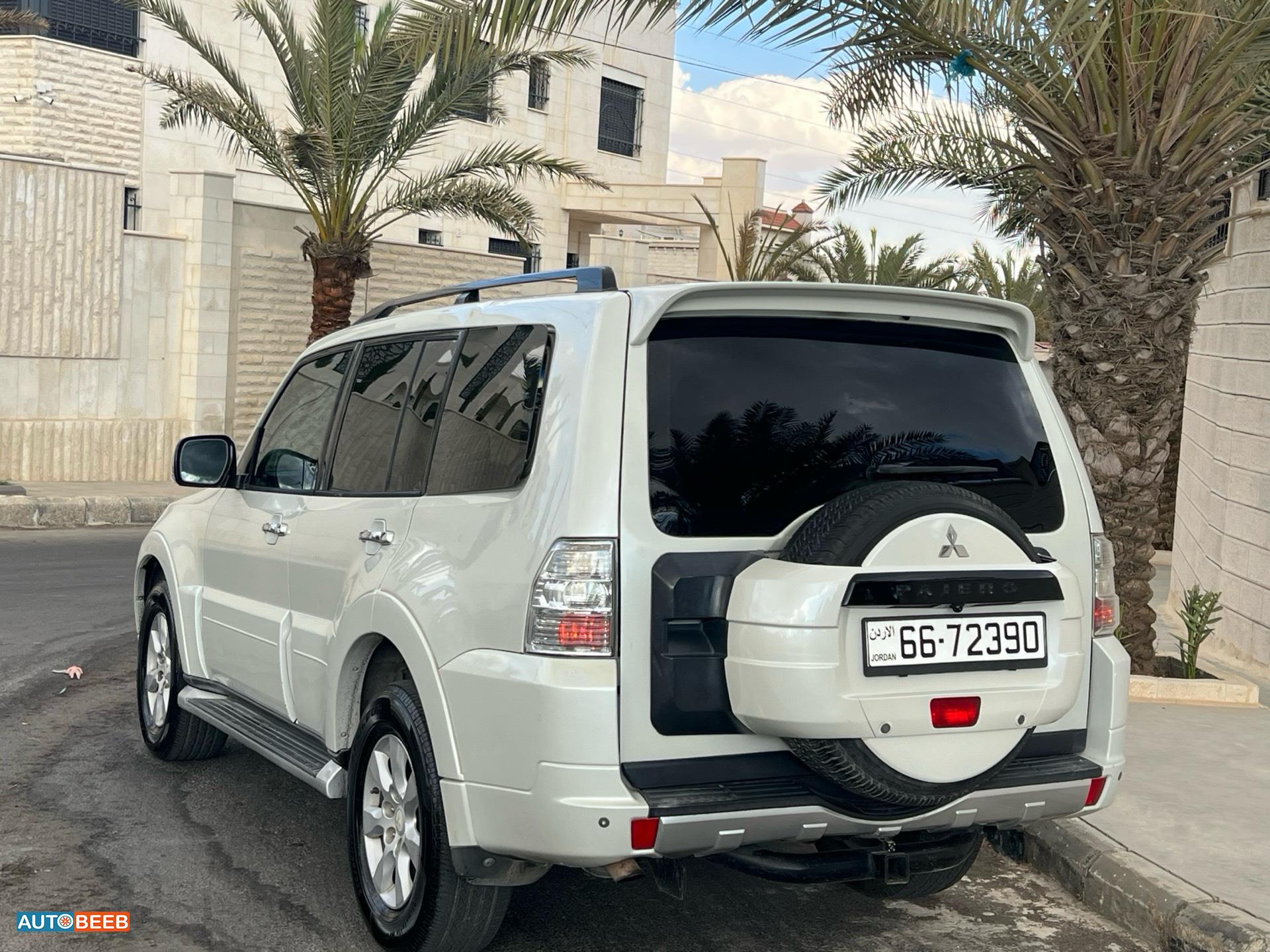 Mitsubishi Pajero 2011