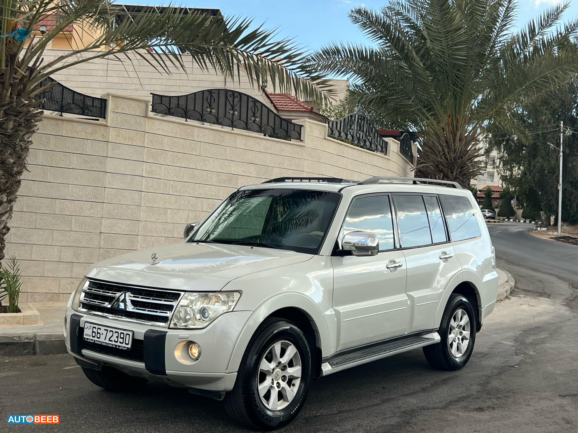 Mitsubishi Pajero 2011