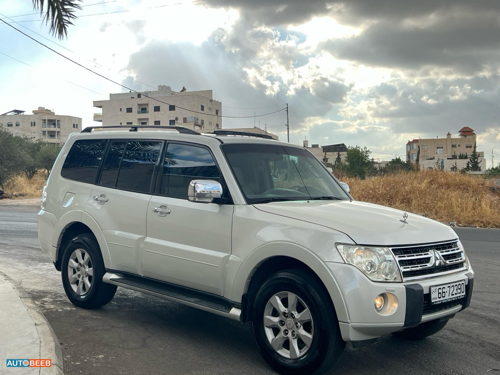 Mitsubishi Pajero 2011