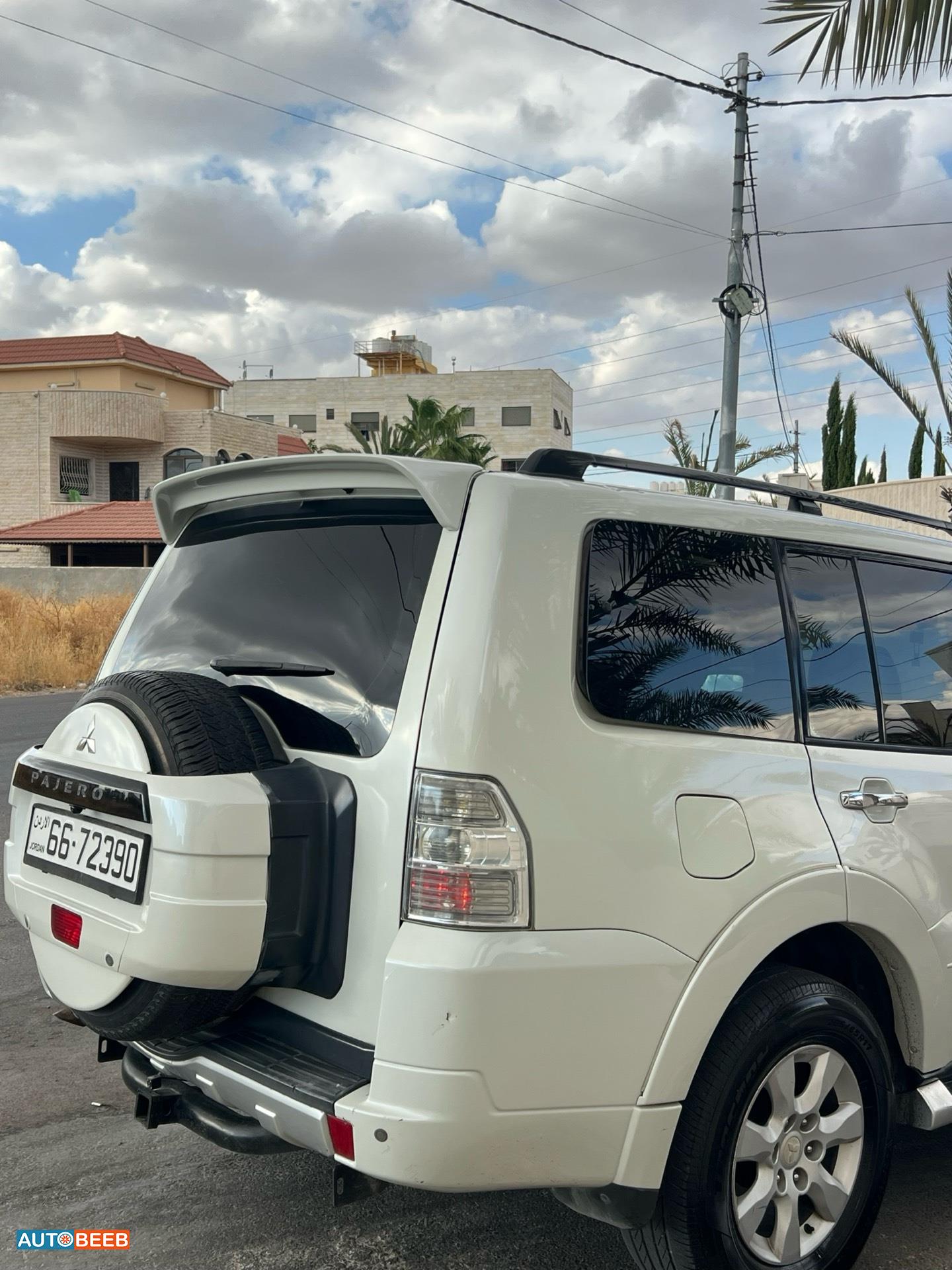 Mitsubishi Pajero 2011