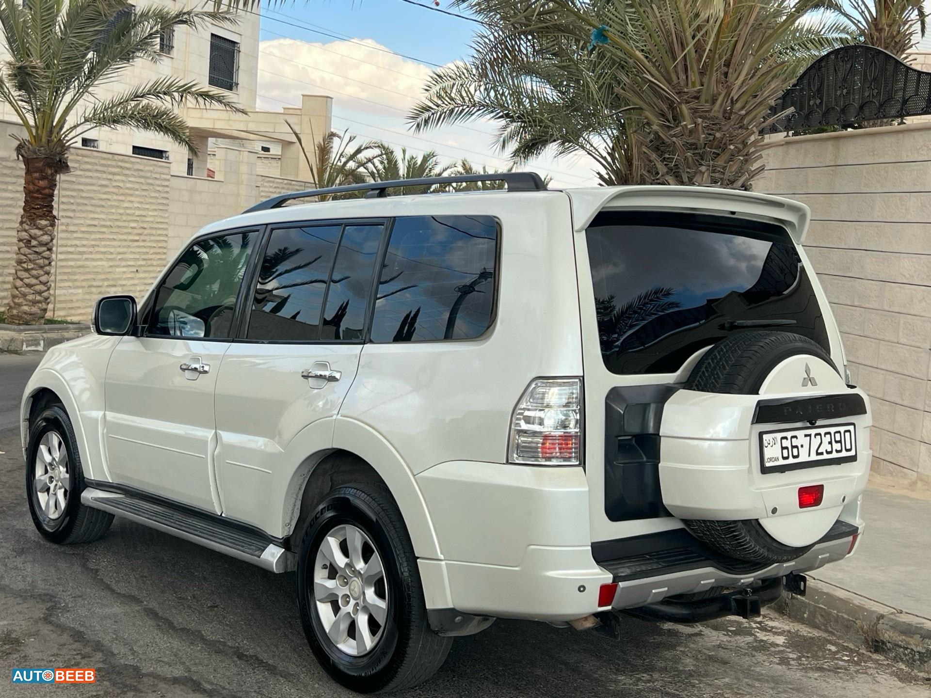 Mitsubishi Pajero 2011