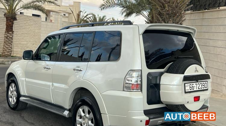 Mitsubishi Pajero 2011