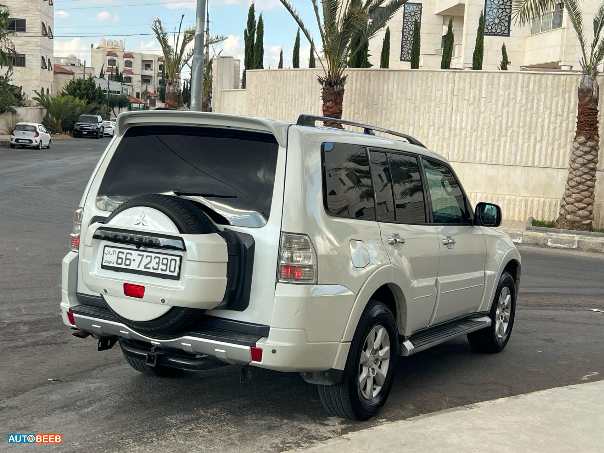 Mitsubishi Pajero 2011