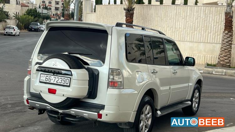Mitsubishi Pajero 2011