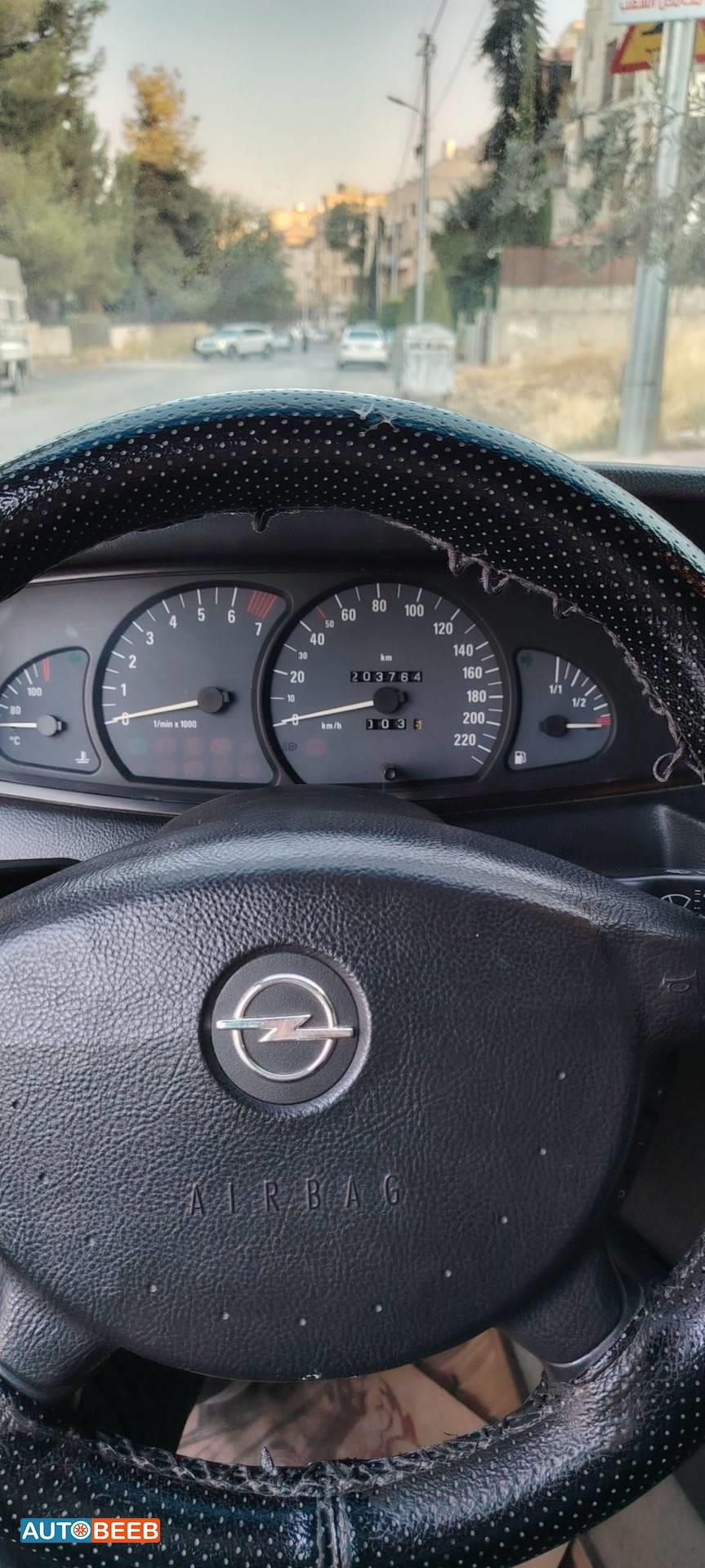 Opel Omega 2003