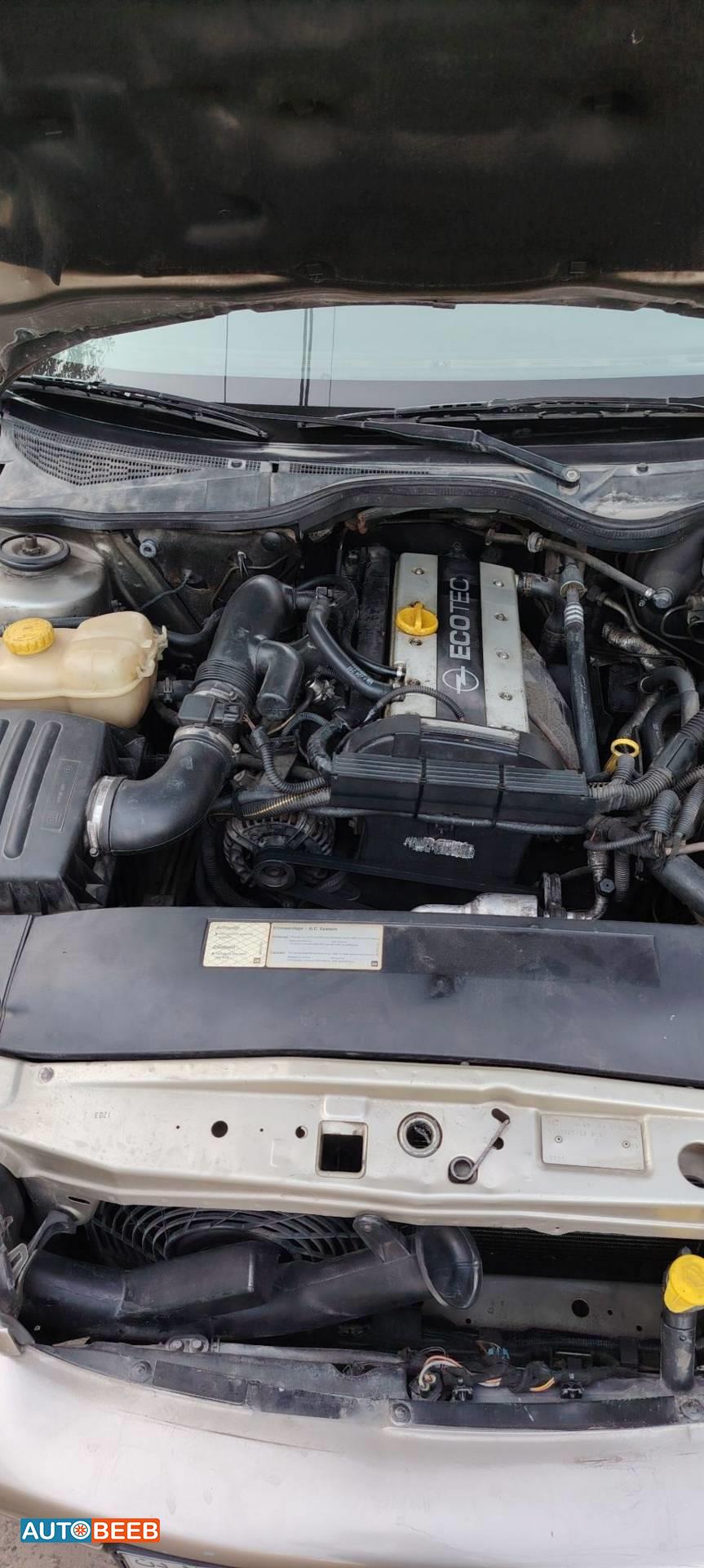 Opel Omega 2003