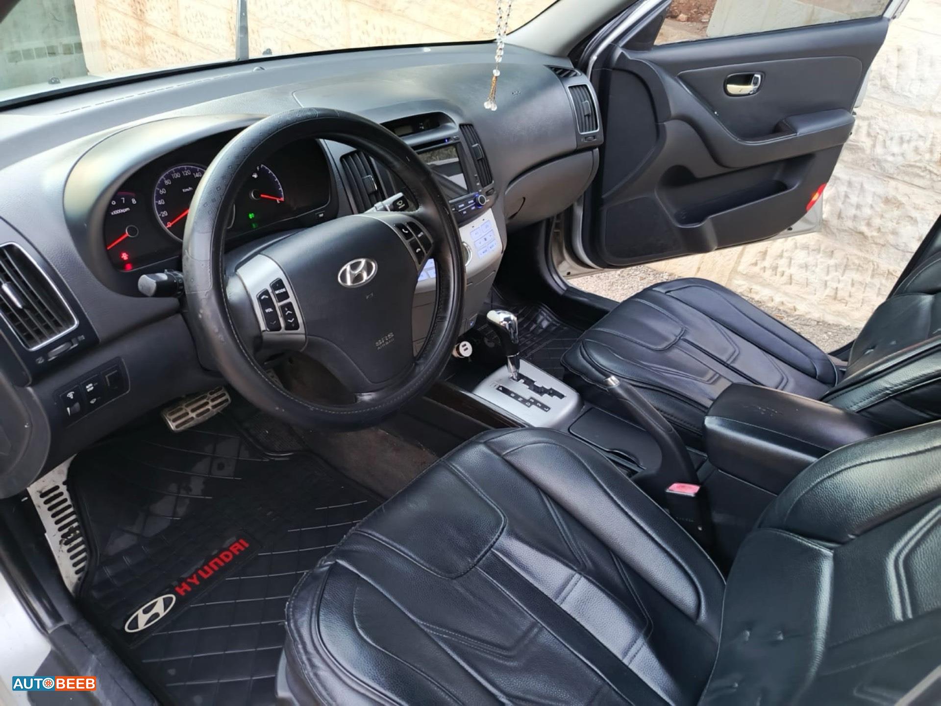Hyundai Avante 2010