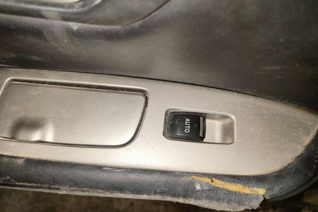 Cabin  Control buttons Lexus RX400