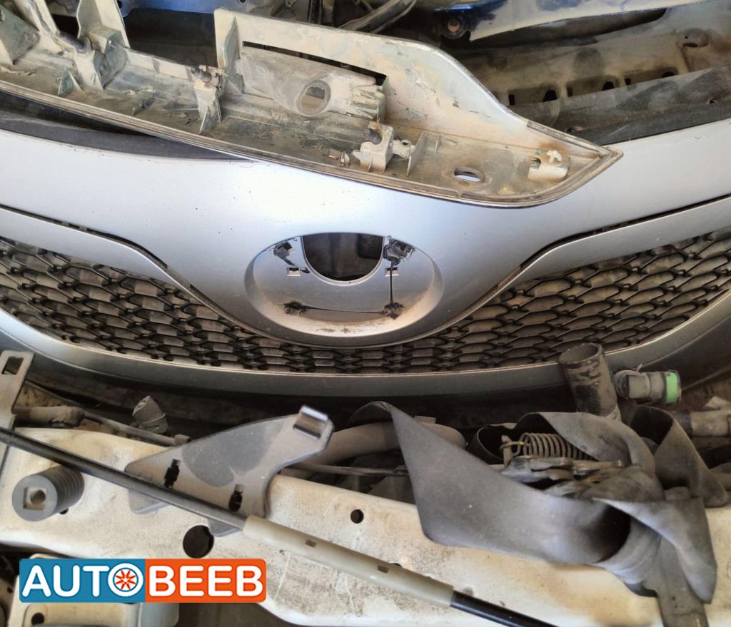 Body  Grilles Toyota Camry